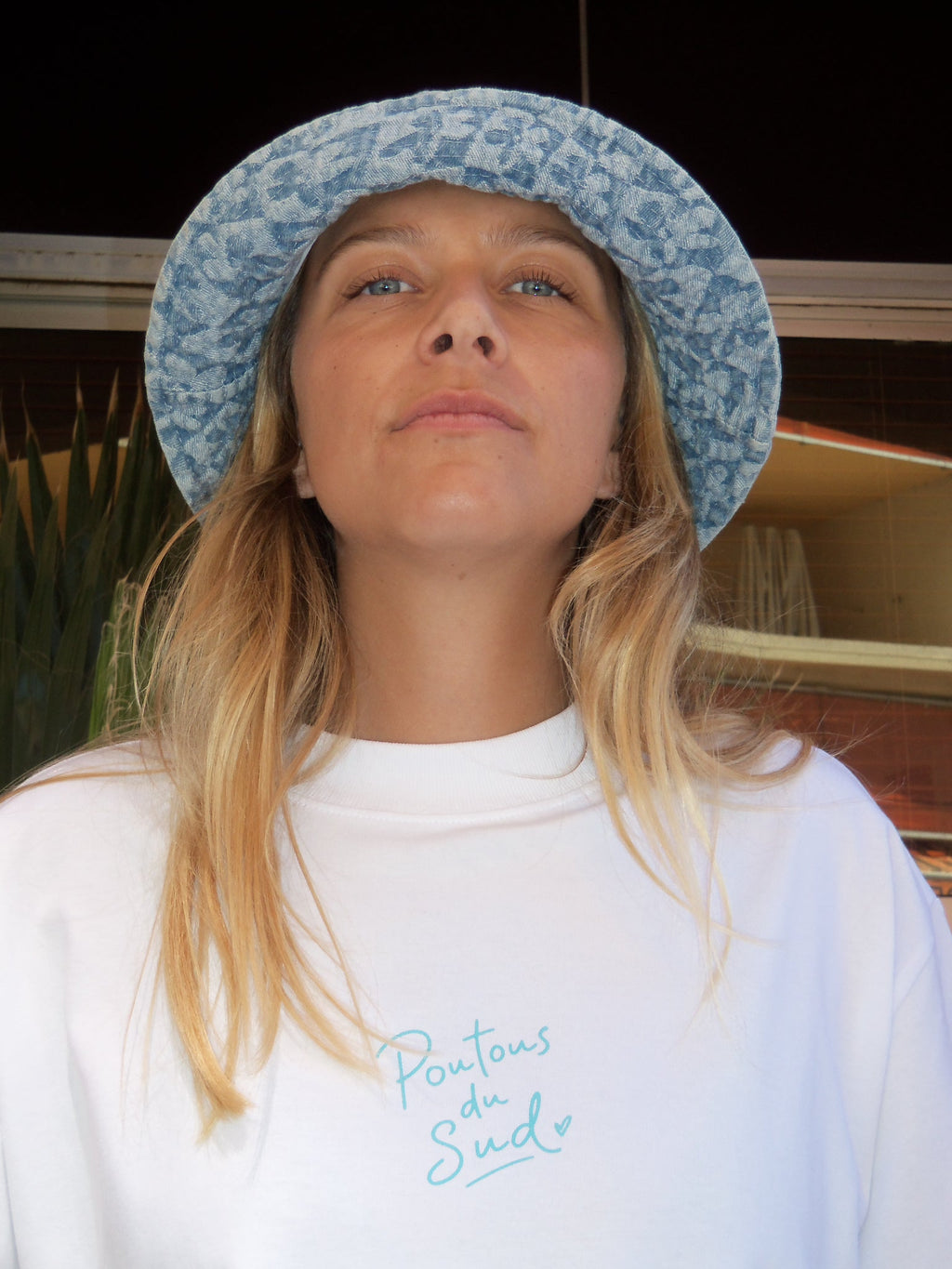T-SHIRT BLUE